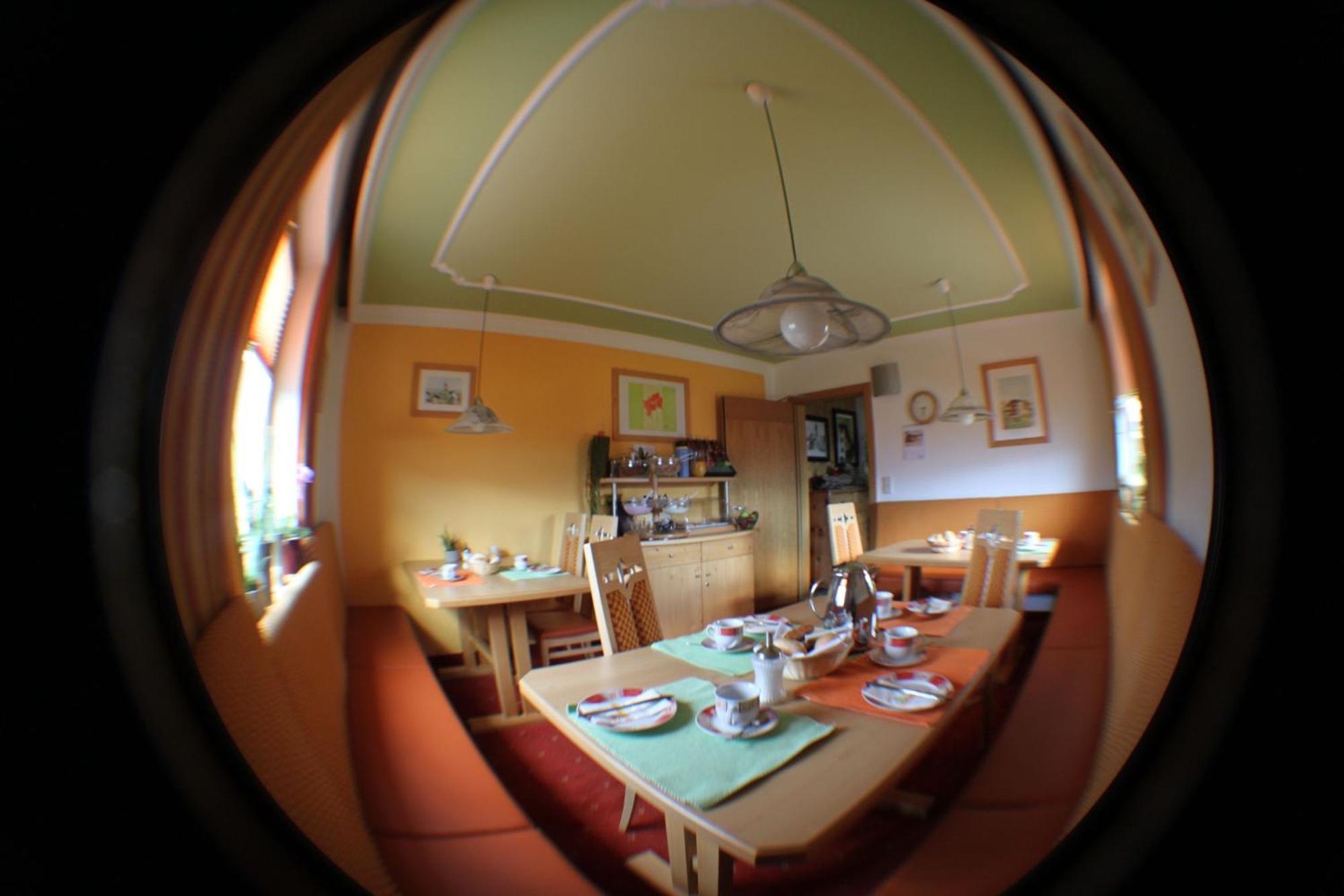 Haus Gerda Hotel Фис Екстериор снимка