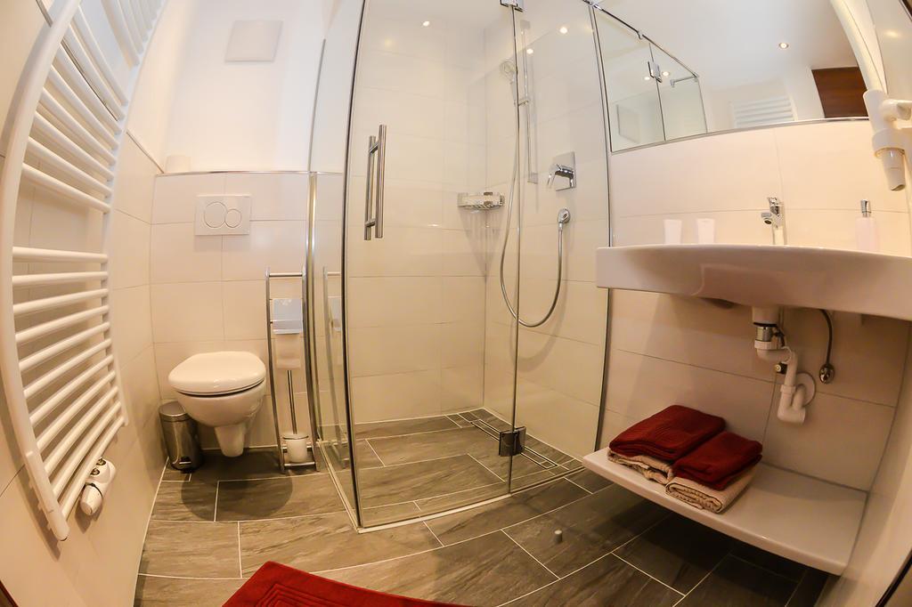 Haus Gerda Hotel Фис Екстериор снимка